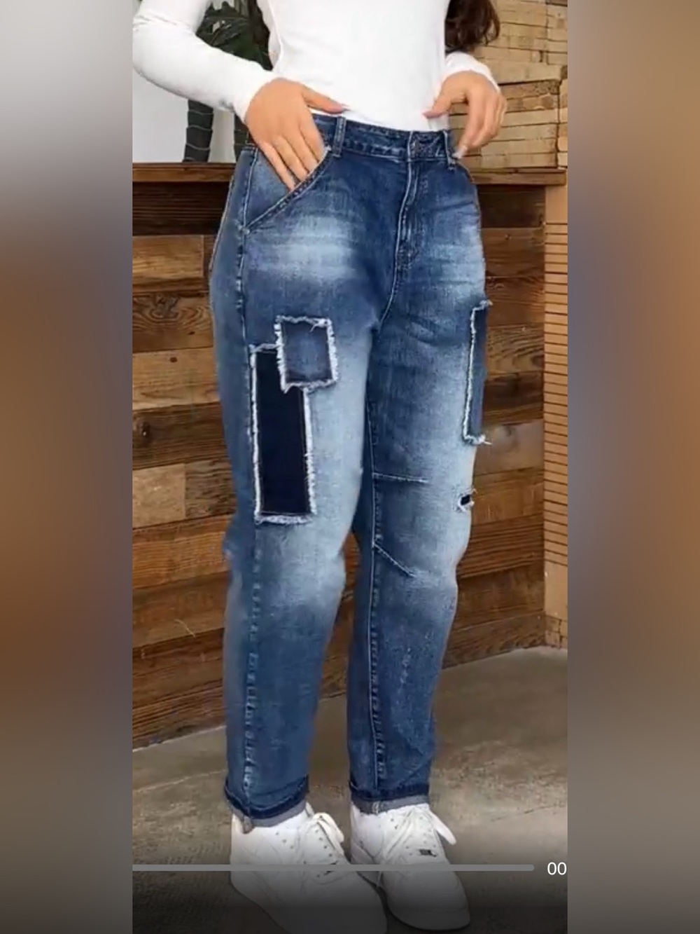 Flamingals Mid Rise Wash Denim Ripped Patchwork Distressed  Jeans Size Med NWT